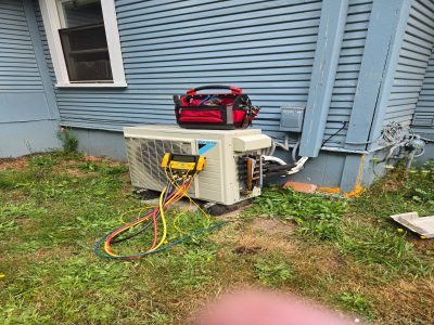 Outdoor Mini Split Heat Pump Unit Diagnostics